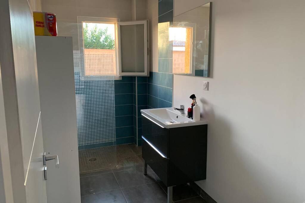 Maison De L'Occitanie Villa Bessan Bagian luar foto