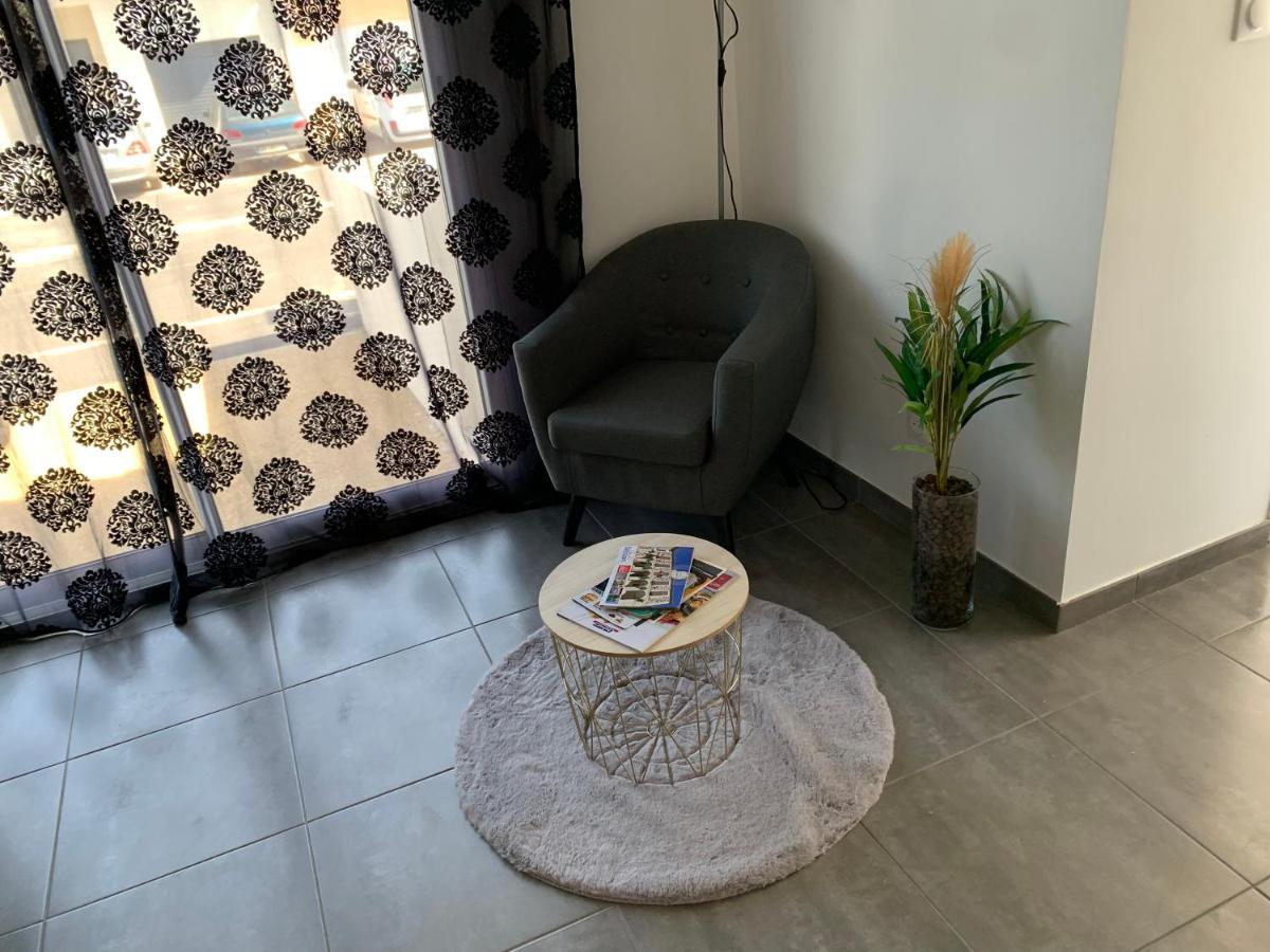 Maison De L'Occitanie Villa Bessan Bagian luar foto